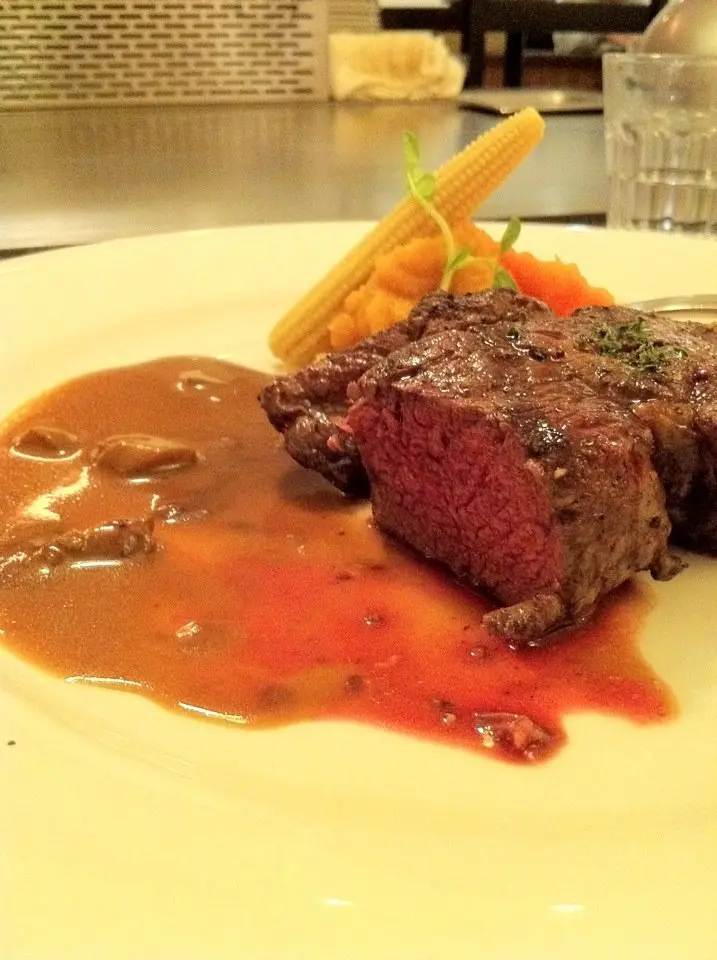 雅燒 Yaki 義法式鐵板料理