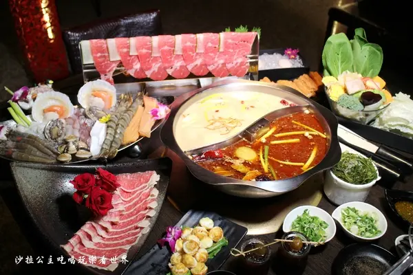 桃園龜山麻辣鍋/火鍋『鍋之舞頂級麻辣鴛鴦鍋-林口店』現烤鳥蛋/鍋底鴨血.豆腐吃到飽