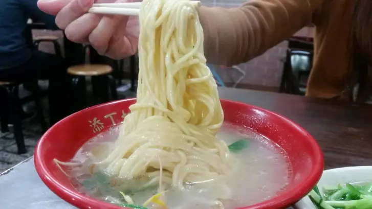 青菜呷呷。食尚小咪 ♥【新北市。蘆洲區添丁切仔麵+黑白切嘴邊肉好好吃】蘆洲巷口的好滋味黑白切切仔麵好吃推薦康和期貨李貞儀營業員美食記