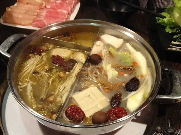 十年的麻辣人生～蒙古紅 蒙古麻辣火鍋食記分享（試吃）　