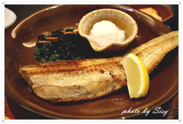 【台北美食】大戶屋日式料理大安店~令人大大滿足的美味炭烤花魚*平價家庭日式料理~台北東區 復興南路美食~捷運大安站附近 OOTOYA 生日優惠 蕨餅