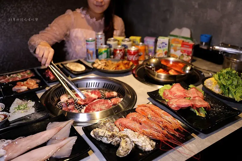 中秋烤起來！超狂火鍋燒肉吃到飽、剝皮辣椒豬肉捲、天使紅蝦、牛舌...百款食材，詩莊堡蘋果酒喝到飽