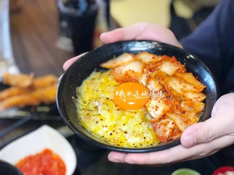 新丼 捷運中山站美食  邪惡起士瀑布丼飯  爽辣過癮厚切豬排煉獄丼  大份量超值丼飯 高麗菜絲 熱湯 白飯免費續 中山站平價美食