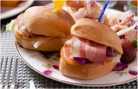 映水堂午茶-左營區榮德街1號