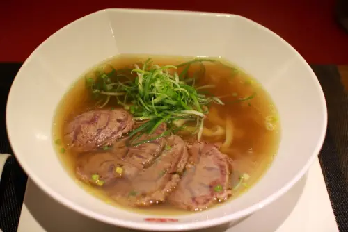 牛肉麵界的旗艦品牌:品川蘭