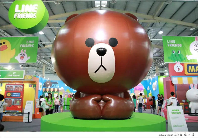 [台中] 6/21-9/14 來去【LINE FRIENDS 互動樂園台中場】玩！超愛熊大、莎莉、饅頭人也好可愛，大小朋友通通笑開懷！太高興LINE也來台中啦~