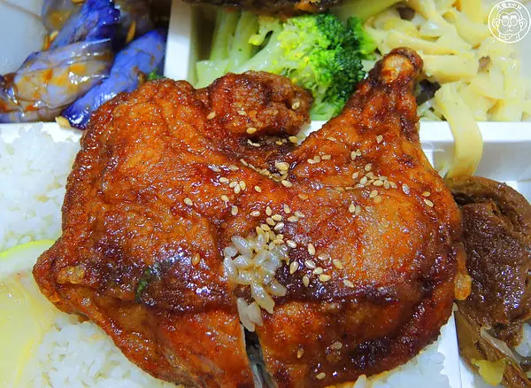 呷飽祙【台北中山･ 太師傅便當專賣店】遼寧商圈新開便當店