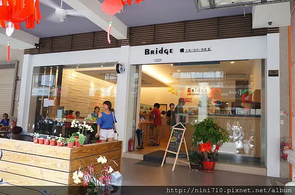 台中美食~橋。咖啡　Bridge Café 早午餐 特別推薦芽菜系列的好健康蛋餅