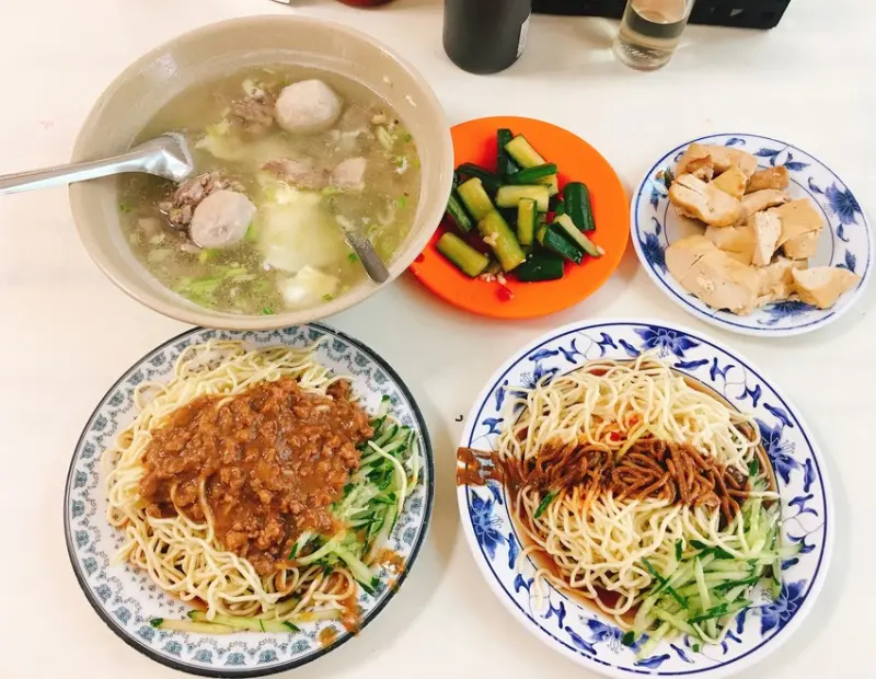 《台北❤️松山》戴記福建涼麵🍜在地人的最愛，沒有招牌的隱藏版涼麵