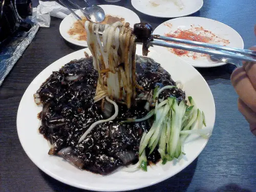 大韓拉麵食堂-鼓山區中華一路952號