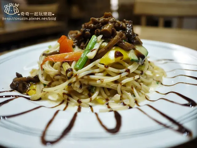 台北東區 Kaya Kaya Café 蔬(素)食餐廳 義大利麵X燉飯X早午餐（捷運忠孝敦化站）