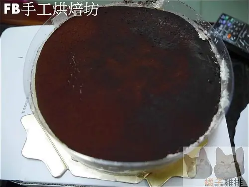 【橘子雞排】FB法布手工烘焙坊-雪藏醬心(柳橙)蛋糕+提拉米蘇        
      