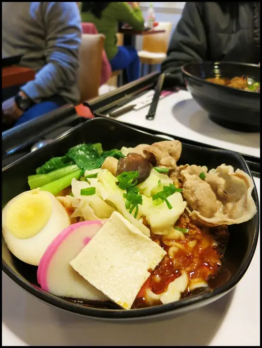 台北車站誠品K區地下街美食：菘葶家中華料理～平價餐點獅子頭拉麵