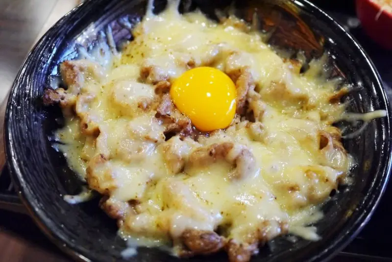 【台北】中山 新丼 日式創意丼飯專賣店‧讓人心動的超牽絲起司牛丼飯♥♥♥