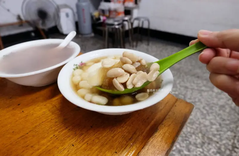 南投草屯│冷凍豆花搖搖冰-傳承第二代在地古早味豆花，草屯形象商圈 - 藍色起士的美食主義