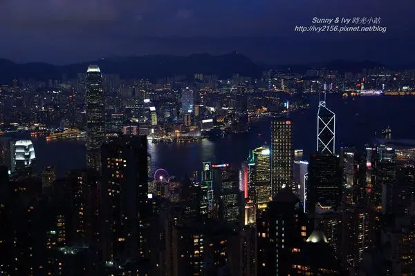 【香港中環親子旅遊】太平山美景，從白天到晚上都看不膩，搭山頂纜車必買快速通關