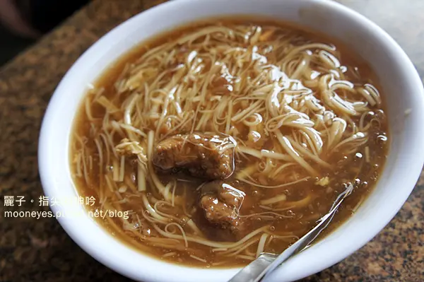 [美食] 彰化鹿港。蔡老店麵線糊。第一市場老牌店家又一發