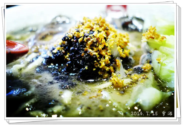 ●〈台北〉隱身在天母的新光三越巷裡---《豚骨拉麵Nagi凪》