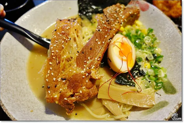 『台中。大甲』九尾拉麵-傳說中想吃到要碰運氣的個性拉麵，平價、堅持、有特色但不常開店的大甲小鎮神秘拉麵店。