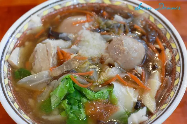 現點現做大排長龍 台北南門市場合歡刀削麵