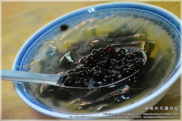 【高雄】三民區。《三民市場》純天然愛玉冰 古早味海綿蛋糕        
      