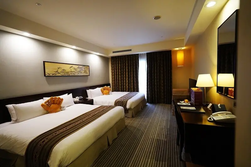 【台灣小旅行，嘉義住宿推薦】嘉義唯一5星認證國際飯店，耐斯王子大飯店 (Nice Prince Hotel)；歡迎回嘉。（萬國百匯餐廳＋紅檜軒中餐廳）
