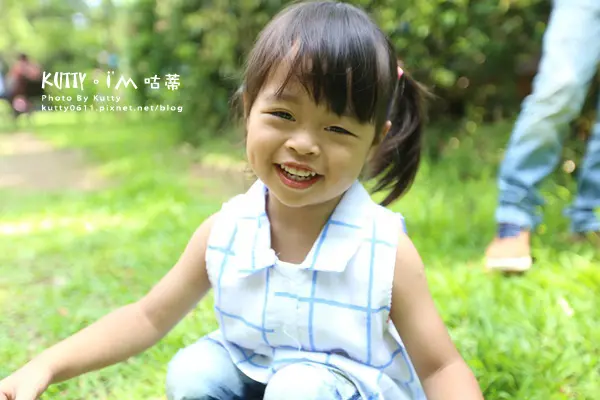 ▌苗栗景點 ▌薰衣草森林(明德店)森林漫步 PS:相機瘋狂捕抓孩子每一刻(菜單+影片)