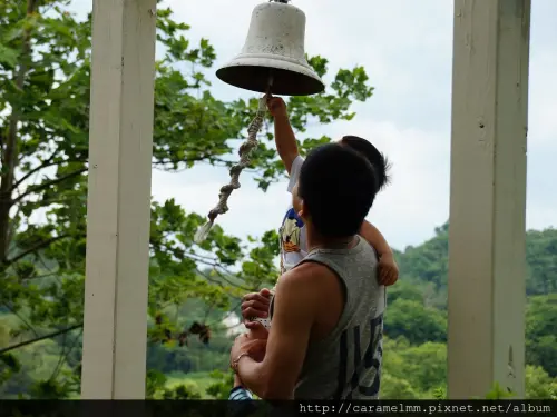 【苗栗明德】薰衣草森林 兩個女生的夢想 苗栗一日遊 湖光山色 療癒系觀光園區 心懷夢想再出發 苗栗/明德/薰衣草