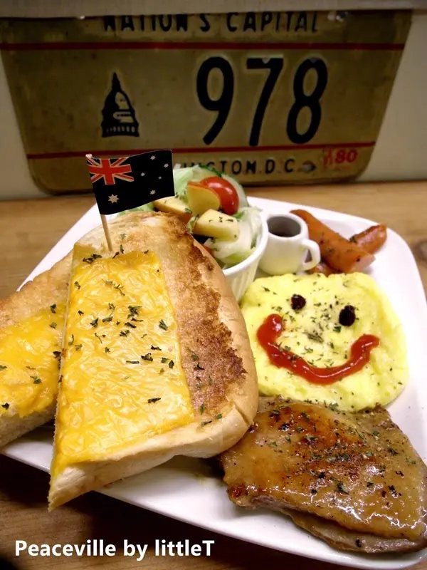 [食記] 基隆‧ 自由之丘Peaceville  用心調製的現打果汁咖啡店