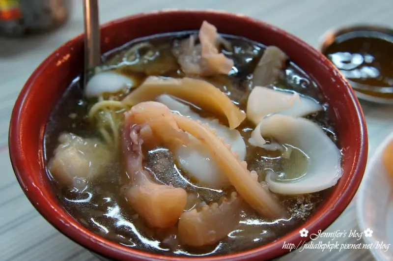 【高雄-三民區】鄭家魷魚羹、花枝羹、蝦仁羹 (三民市場美食)