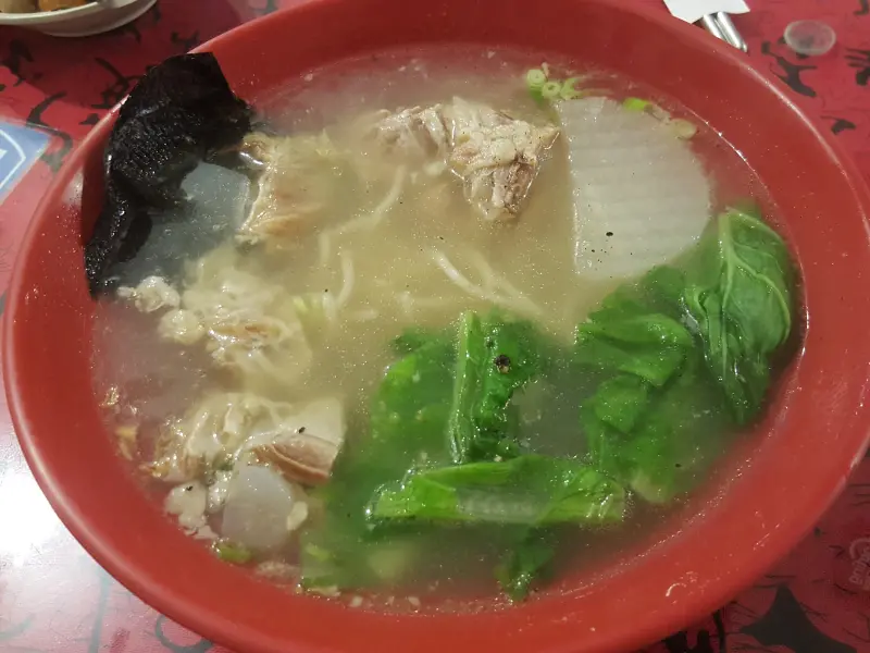 【食-南投】一滴水麵館♥高鈣軟骨麵♡如牛筋口感般的軟骨♥融入食材味道的美好湯頭