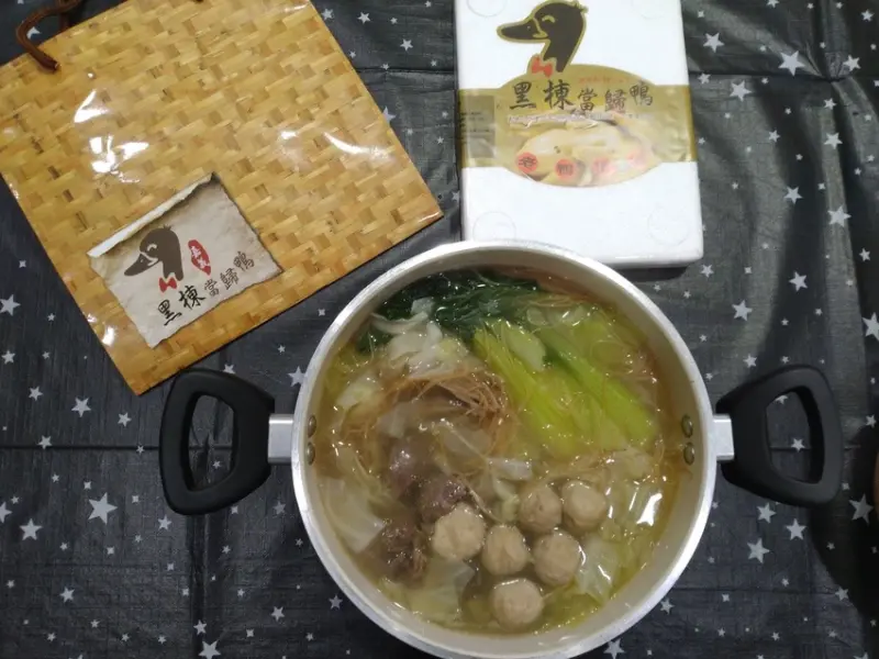 【宅配美食】嘉義超人氣美食-黑棟當歸鴨|湯頭清澈甘甜,飄香五十年的好味道隨時享用@東吃東吃到處吃