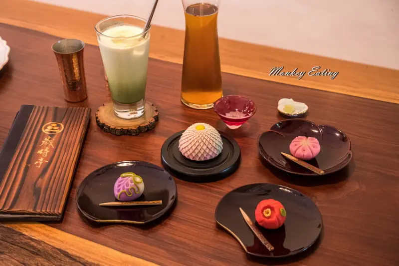 【新竹美食】歲時亭和菓子｜新竹最美日式和菓子店！日本職人精緻和菓子，每款都是藝術品。新竹甜點下午茶。近新竹城隍廟 - 貪吃猴的幻想