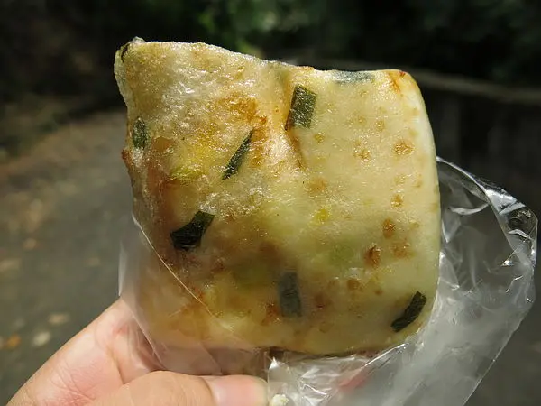 老店!每次必吃必排隊必買20元蛋餅❤銅鑼蛋餅