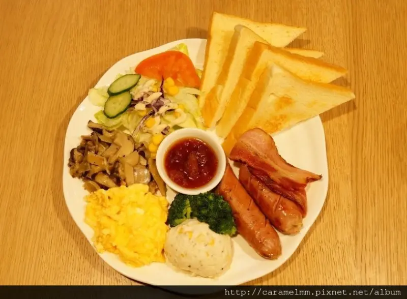 【台北北投】笠山咖啡廳 平價超值享受 安心食材 關渡下午茶 手工鳳梨酥 關渡捷運站步行1分鐘  捷運關渡站