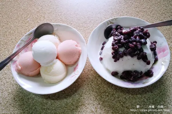 【台南北區│冰品】新一二三冰城│傳統懷舊香綿冰秤重賣、小巷弄裡的古老製冰機│午後銅板價冰品