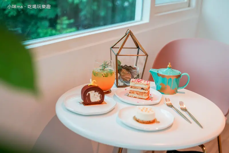 Patisserie Francis 旋轉木馬點心坊 ▏牛軋糖變高級了~保時捷VIP御用甜點-松露牛軋糖 就是出自這間。旋轉木馬裝飾其中 增添一抹夢幻氣息 。美麗華下午茶 /大直下午茶。捷運劍南路站