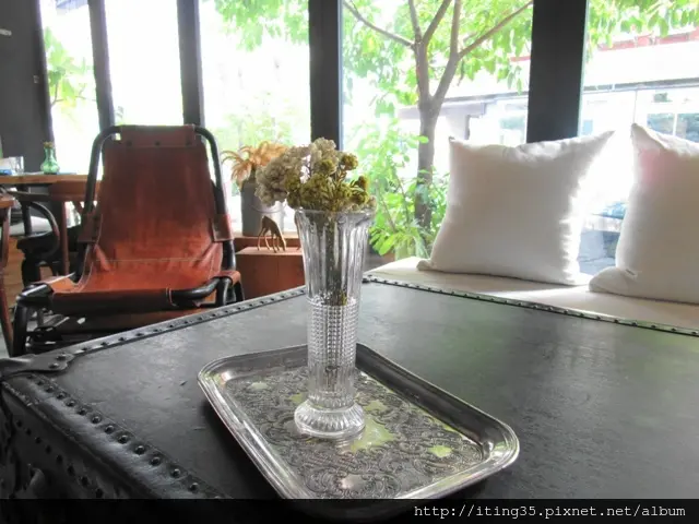 【信義安和站】轉角遇到迷漾的小法國~Savour Cafe