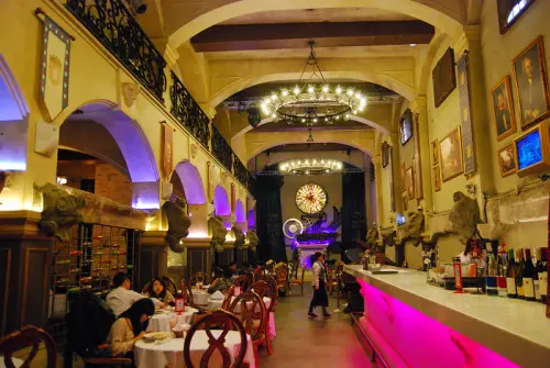 Deja Vu互動式音樂魔術主題餐廳