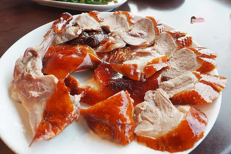 【高雄│仁武】仁武烤鴨│超人氣排隊名店，假日可賣上千隻烤鴨！有現場座位+附停車場