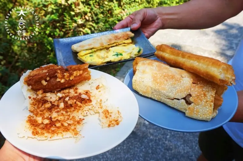 [食記♥龍山寺站]原西園橋下燒餅油條豆漿-超佛平價店家，有燒餅油條、飯糰、豆漿的古早味（內有原西園橋下燒餅油條豆漿MENU）
