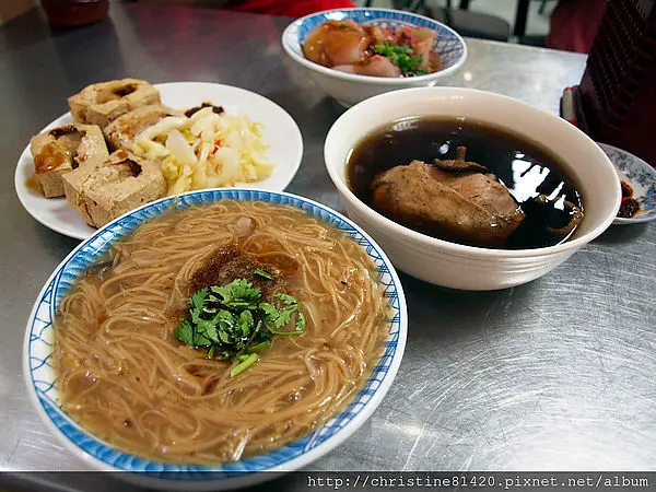 [台北-大安區] 盛記脆皮臭豆腐大腸蚵仔麵線肉圓排骨酥湯。捷運六張犁站
