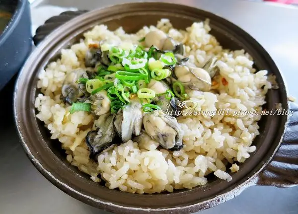 東石在地風味‧吳氏蚵捲              