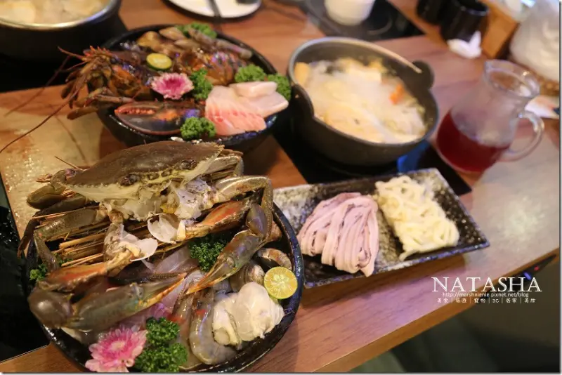 台北。信義│秋豆溢日式鍋物～海鮮彭派到讓你捨不得吃。一吃就包你停不下來的鮮美口感【寵物友善餐廳/需關籠】