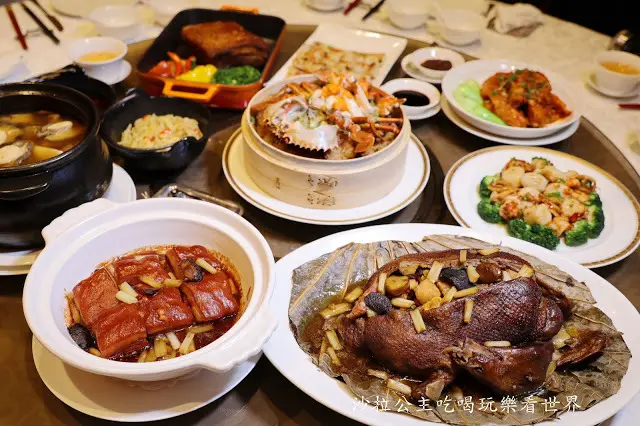 行家老饕都擁戴的傳統好滋味『西華飯店』外帶年菜推薦/八寶鴨/紅蟳臘味糯米飯/酥脆肥美爐烤豬腹肉