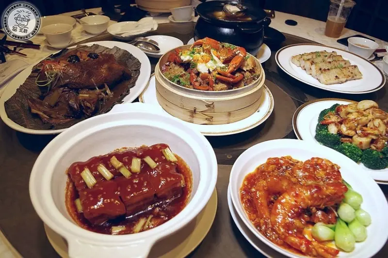 [年菜]許多行家老饕都非常喜歡傳統好滋味！怡園中餐廳2020年外帶年菜開始訂購囉！2020/1/12前訂購還享九折優惠！怡園中餐廳x台北西華飯店 The Sherwood Taipei