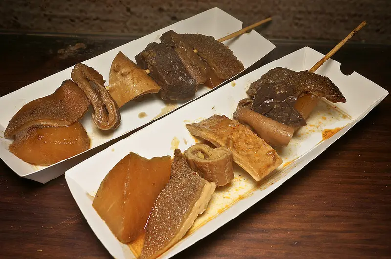 士林夜市必吃的 十三座牛雜 , 士林美食港式牛雜 │士林夜市│好喝奶茶│牛雜│小吃│魚蛋