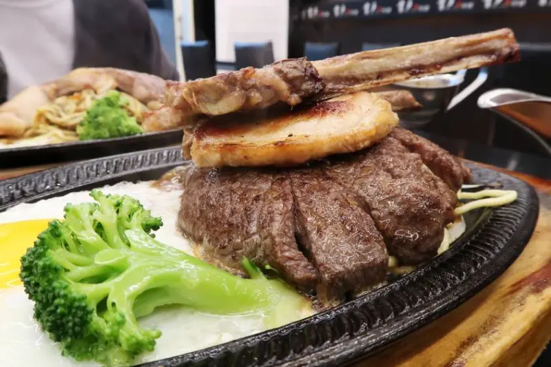 ▌新竹食記 ▌首戶牛排新竹店，平價連鎖牛排館
