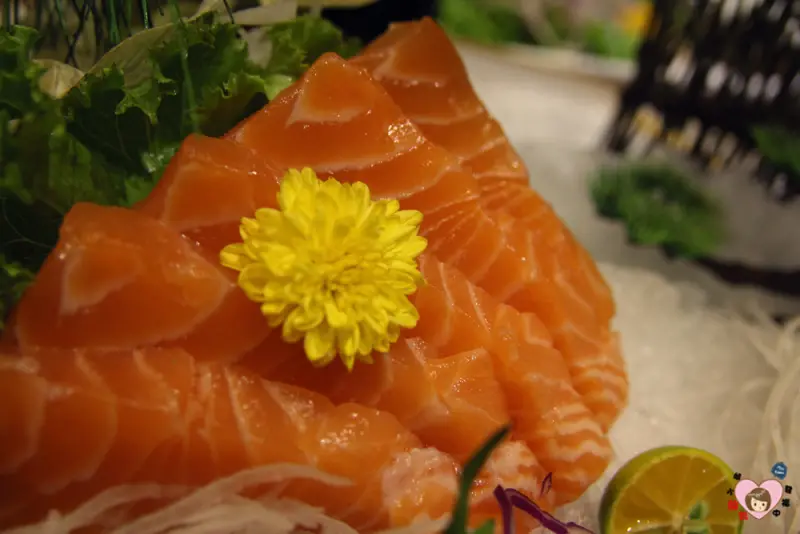 【新竹美食】新竹市區 東街日本料理(民生總店)～霸氣這二字，就用食物來寫！