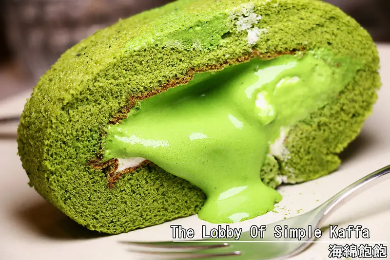 【海綿飽飽食記】The Lobby Of Simple Kaffa(Hotel V)冠軍咖啡/爆漿抹茶捲/東區下午茶咖啡廳/密碼廁所/IG打卡名店/完整菜單(捷運忠孝敦化站)